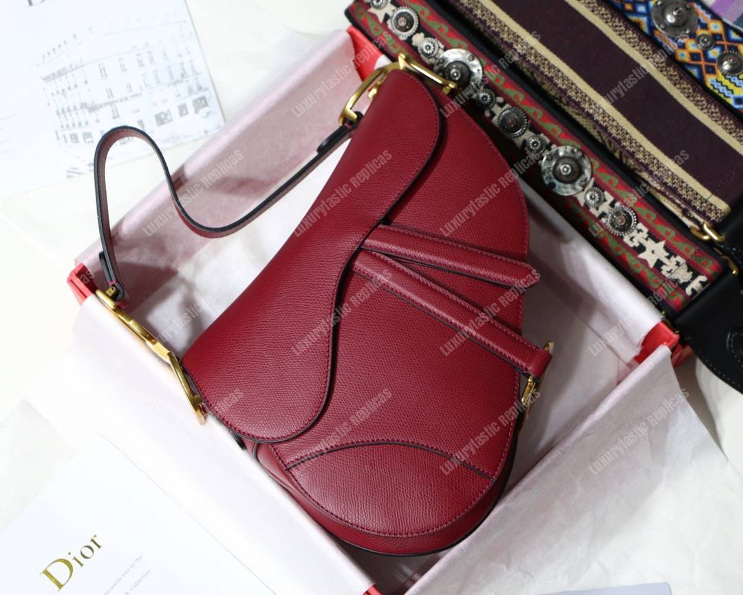 D*or saddle bag in red calfskin