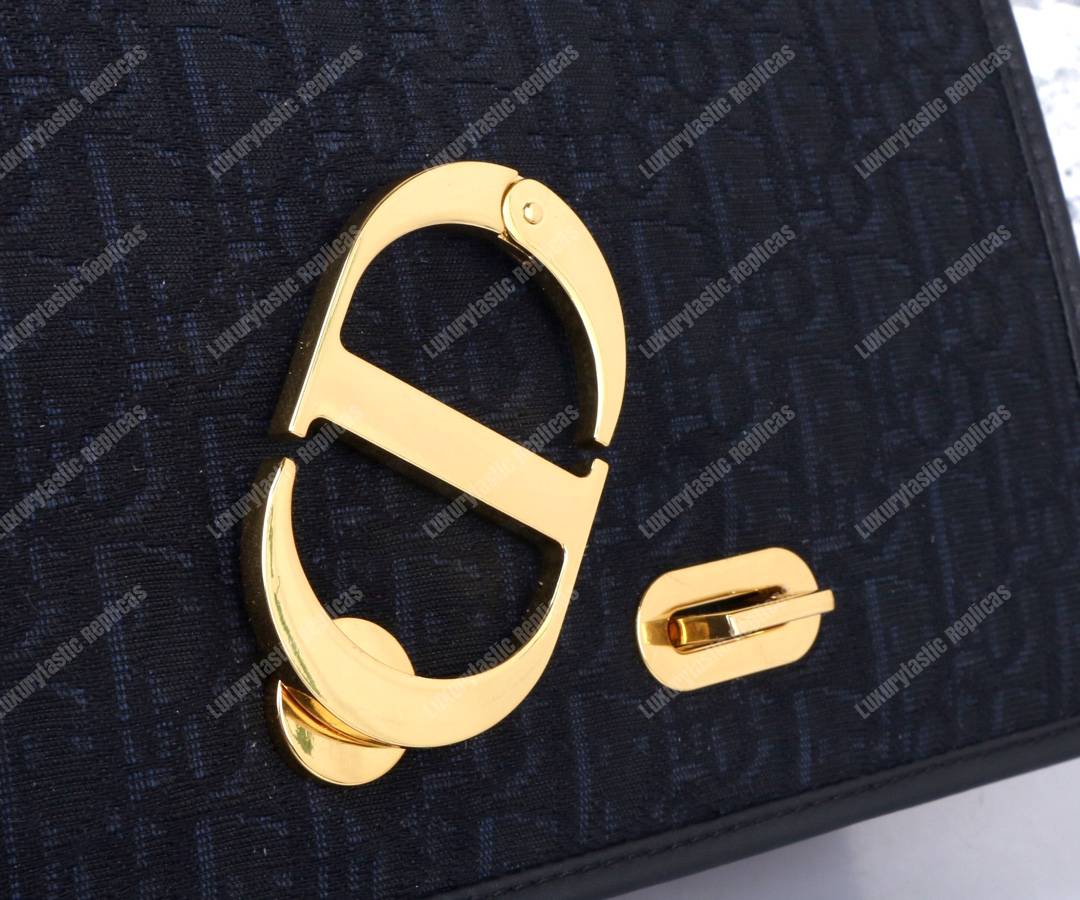 D*or wavy-effect 30 montaigne bag with chain black