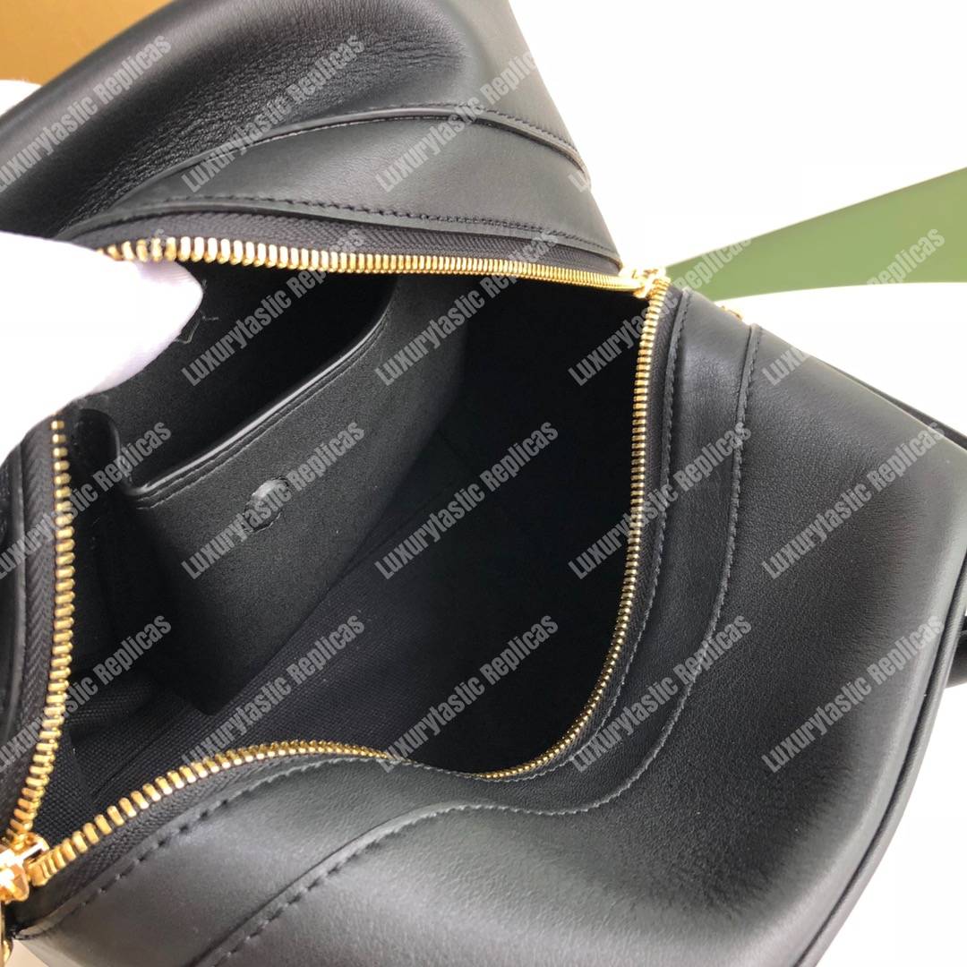 B**rry small leather cube bag black