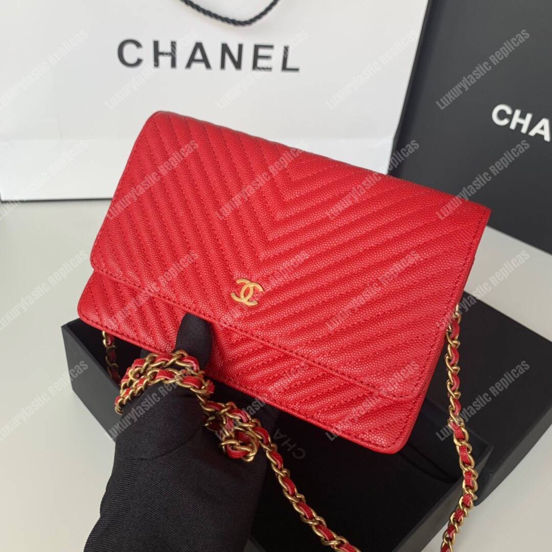 Ch*el wallet on chain red