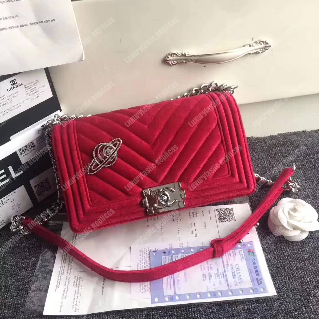 Ch*el medium boy handbag velvet red