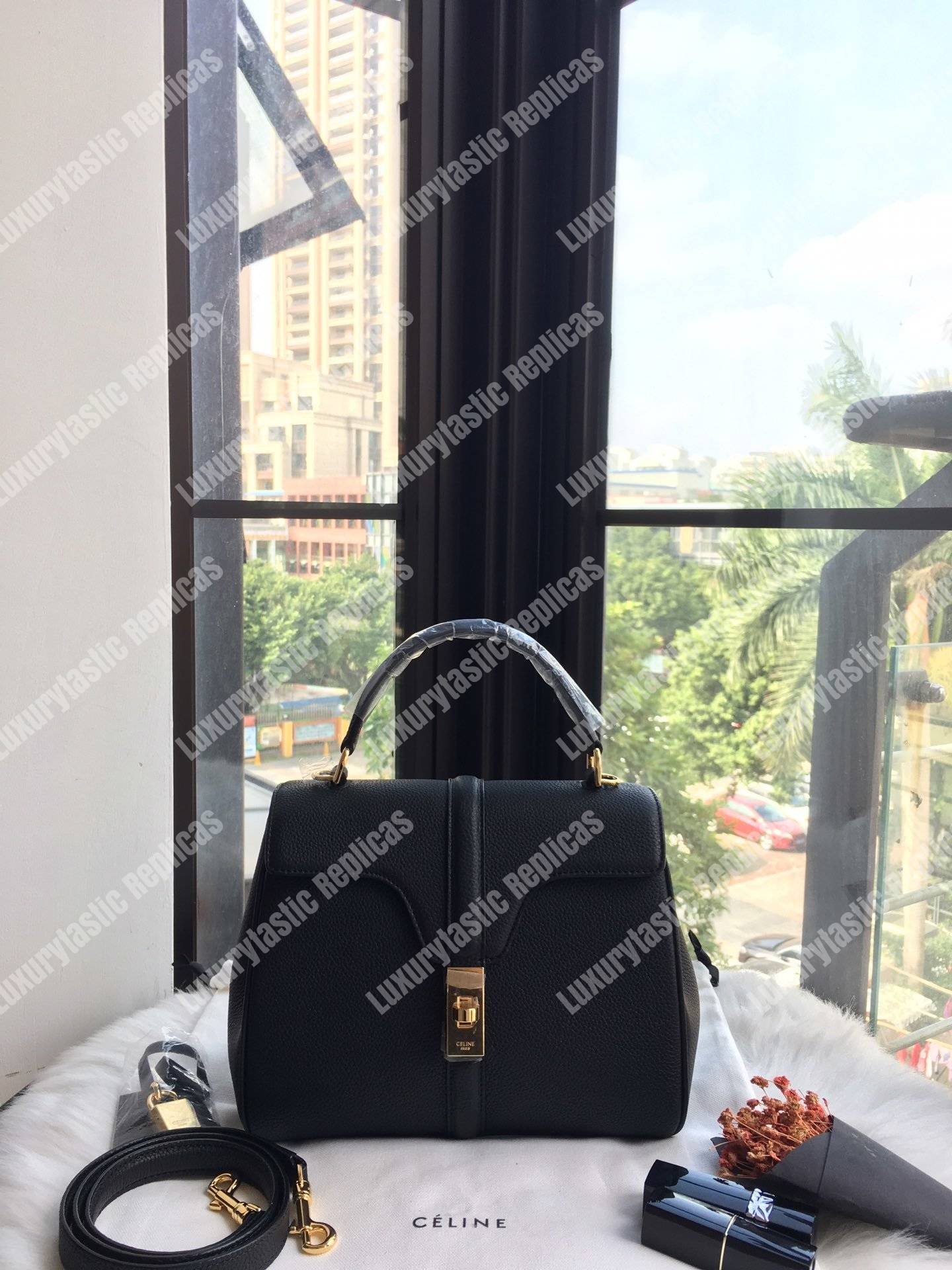 Ce**e small 16 bag in grained calfskin black
