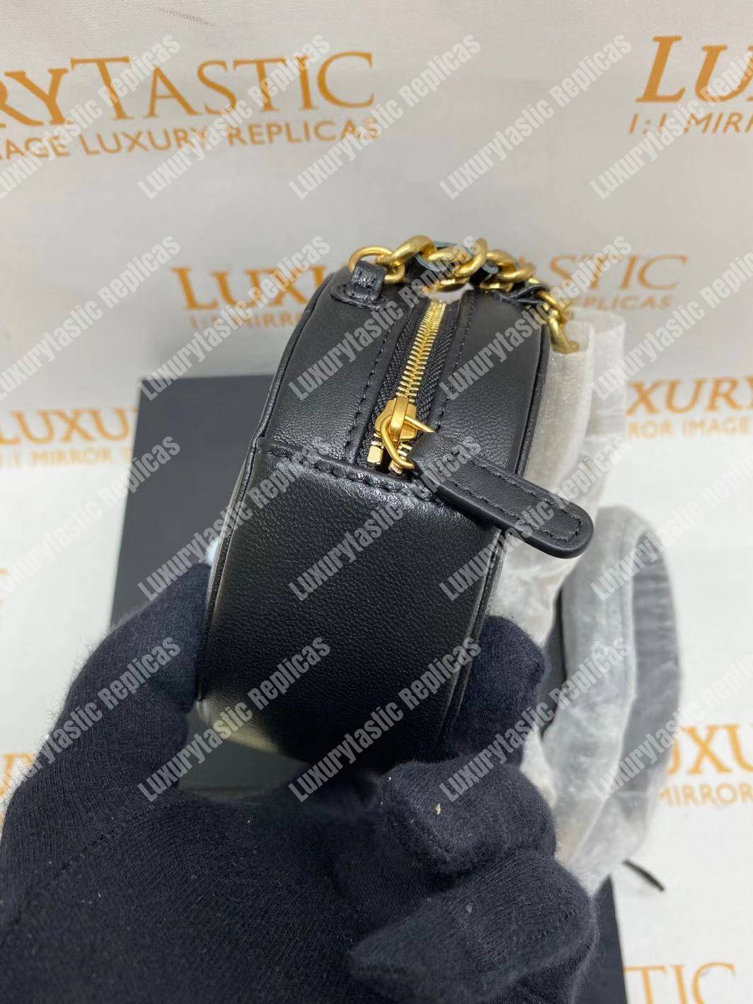 Ch*el 19 clutch with chain black