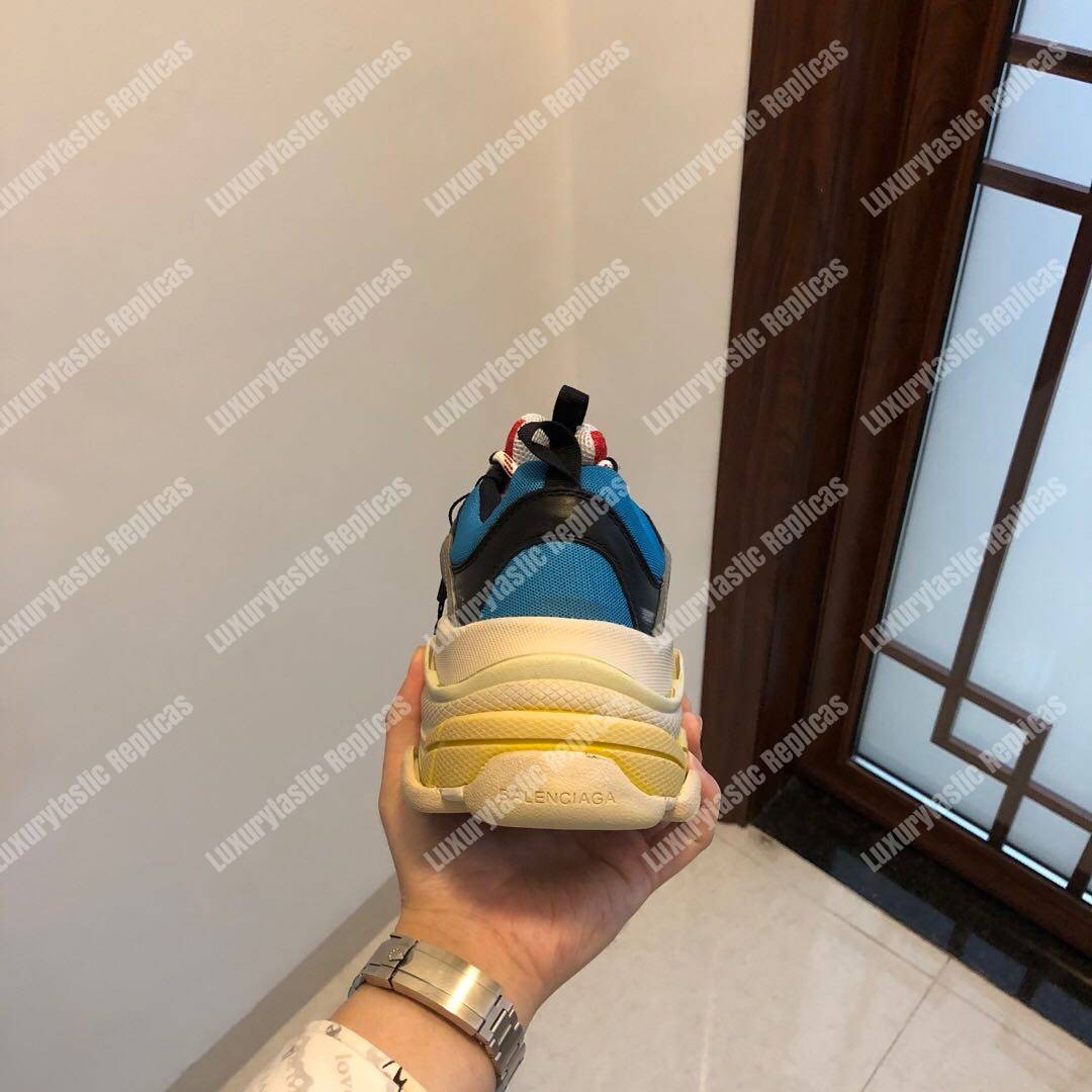 Ba*len*cia*ga triple s sneaker blue / gris / red / black