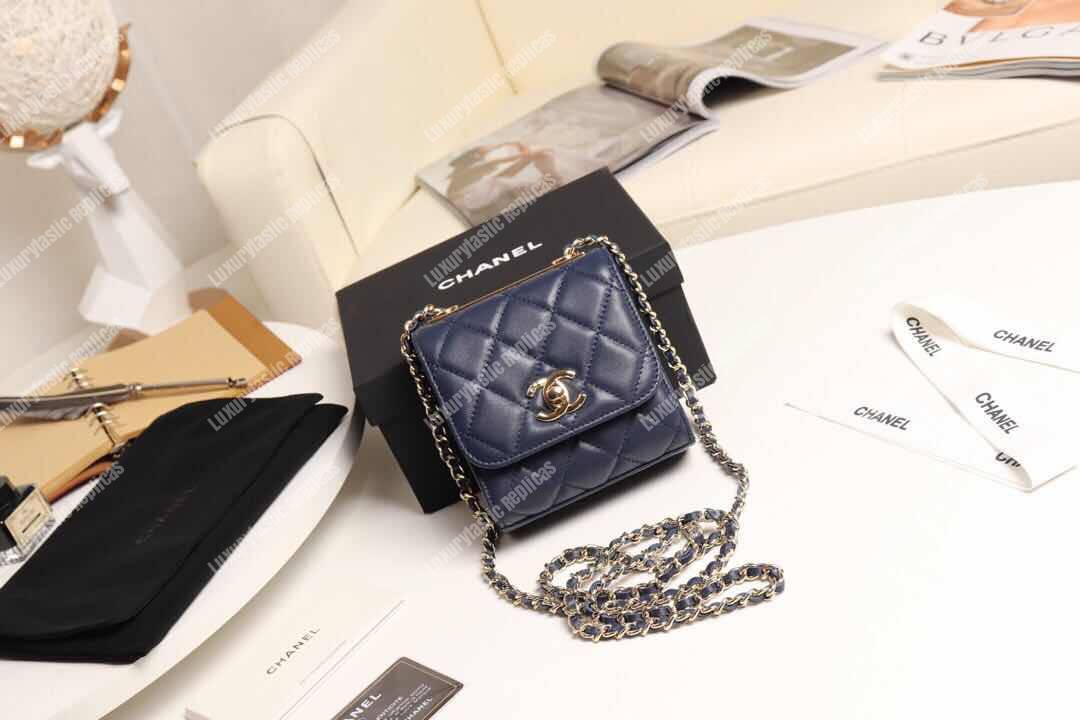 Ch*el clutch with chain navy blue