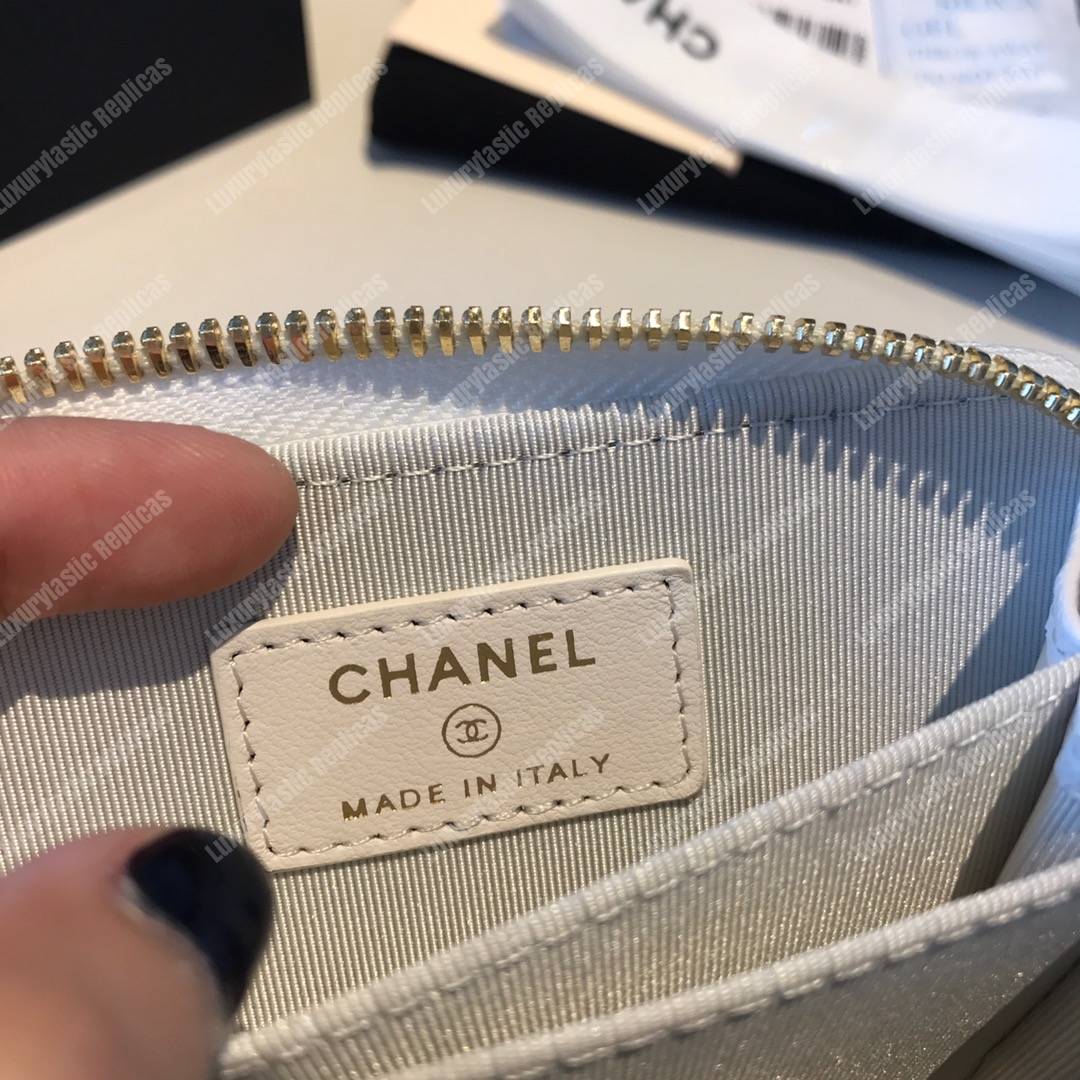 Ch*el 19 zipped coin purse white