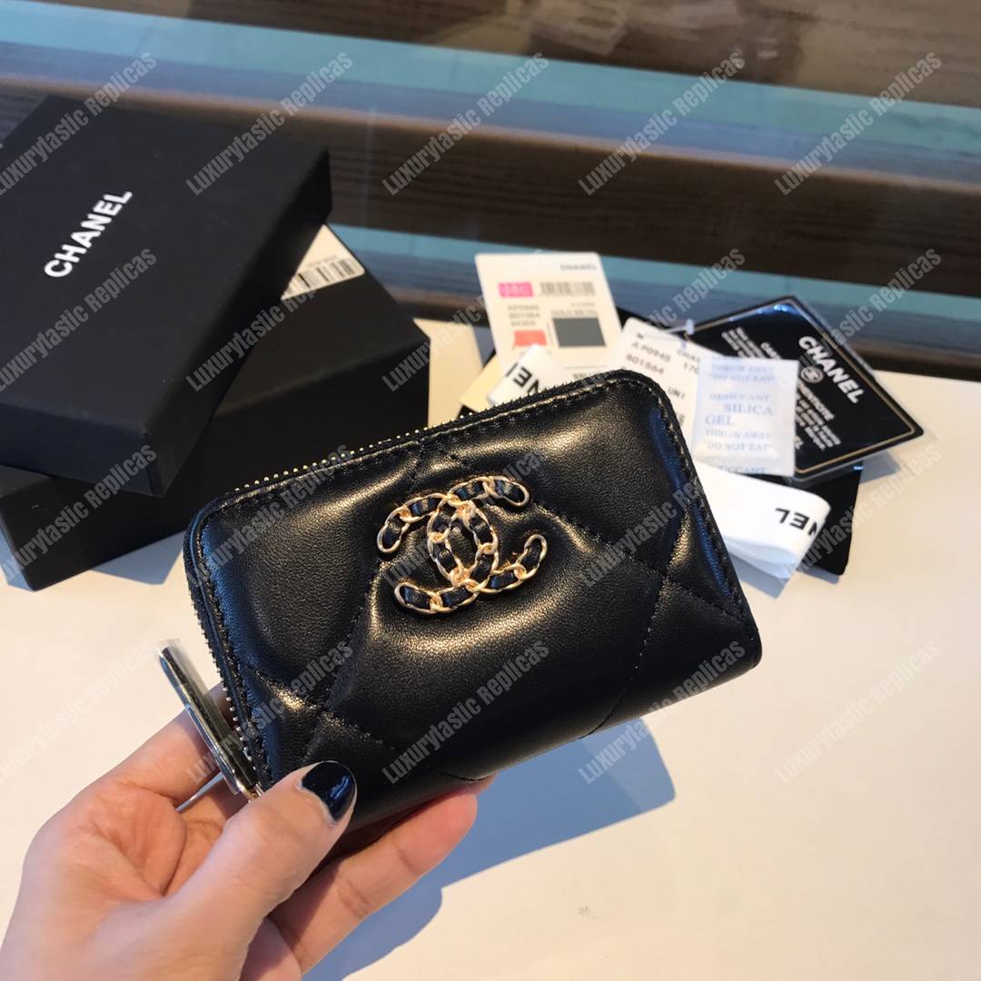 Ch*el 19 zipped coin purse black