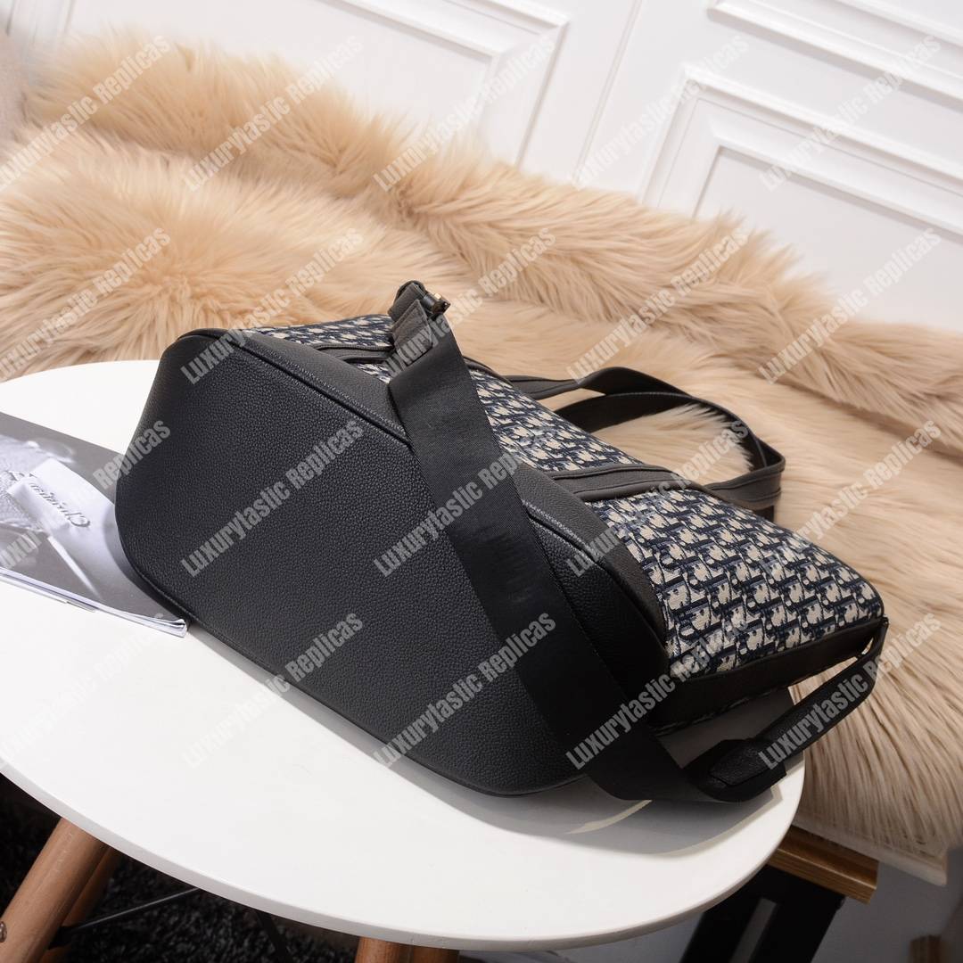 D*or oblique tote