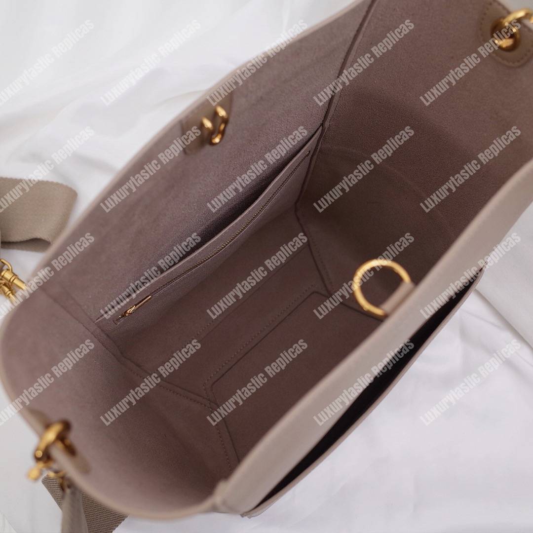 Ce**e sangle bucket bag in soft grained calfskin taupe