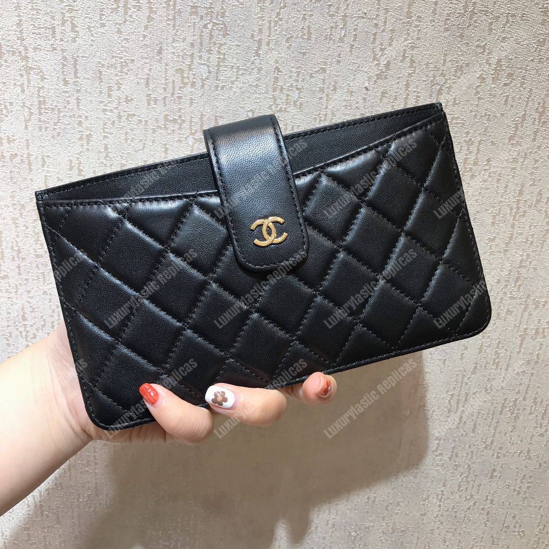 Ch*el classic pouch lambskin leather black