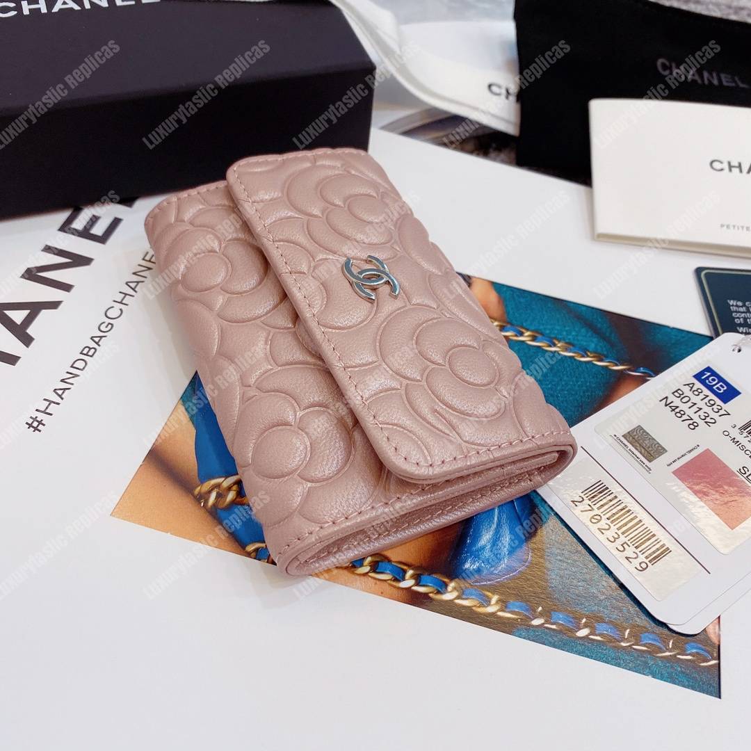Ch*el flap card holder satin finish goatskin pink