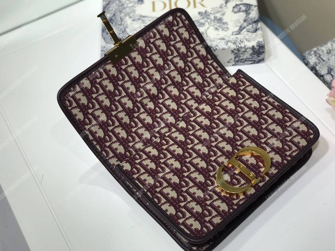 30 montaigne D*or oblique flap bag burgundy