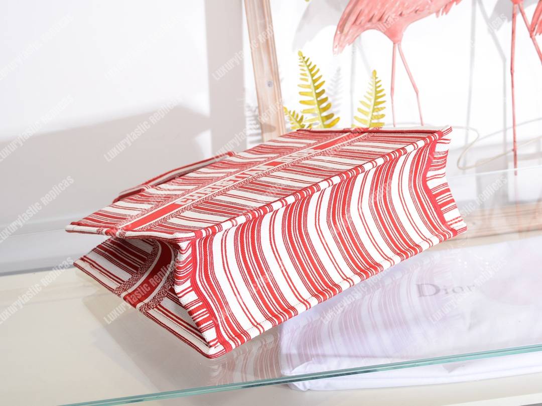 D*or book tote bag marbella exclusive red