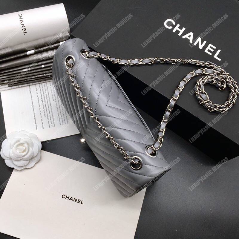 Ch*el classic medium handbag grey