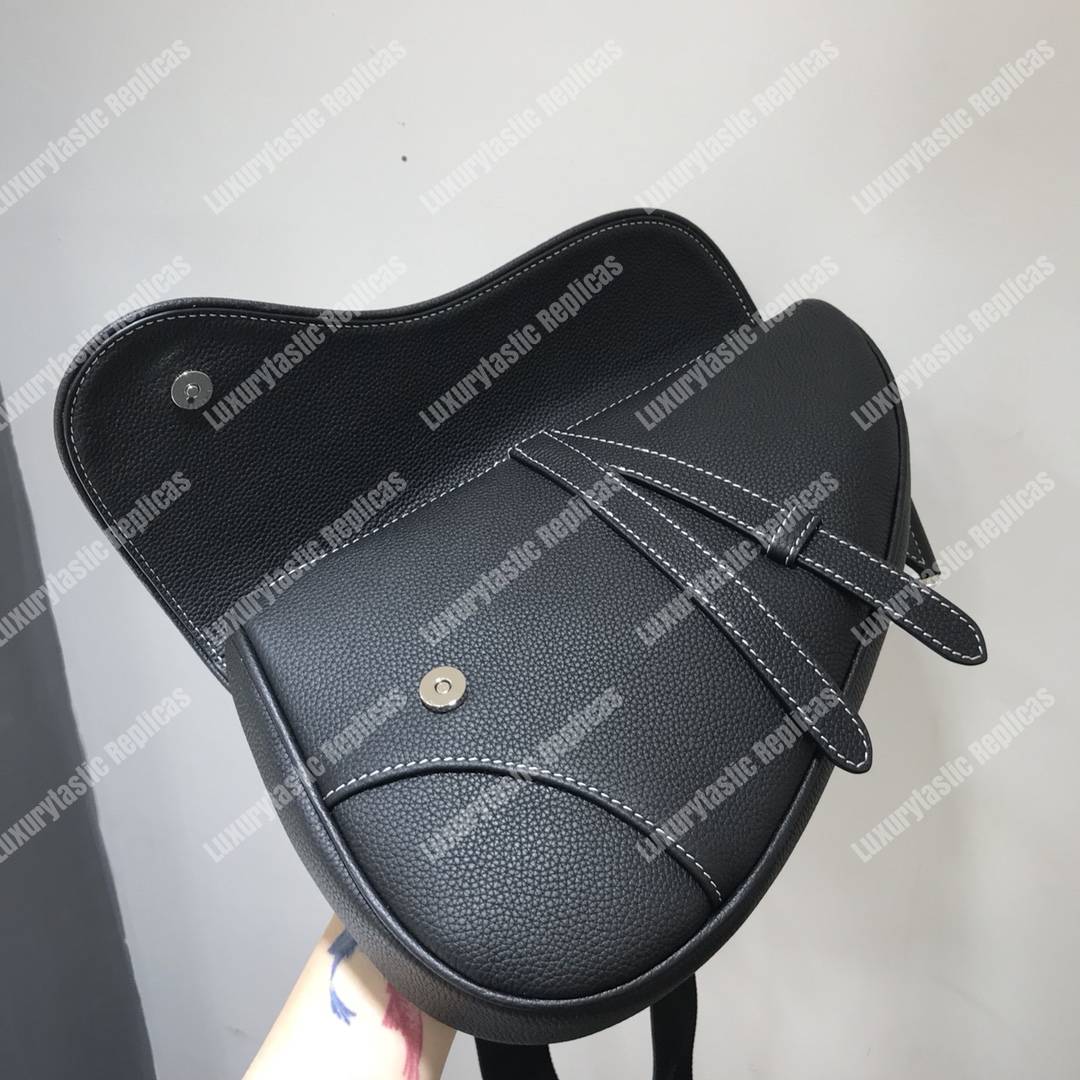 D*or black grained calfskin saddle messenger bag