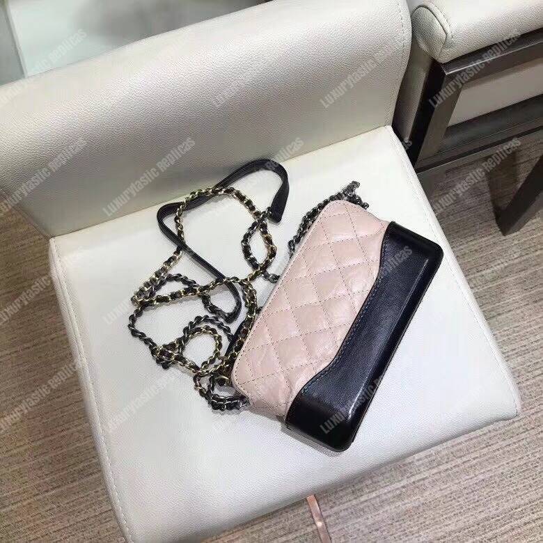 Ch*el clutch with chain beige and black
