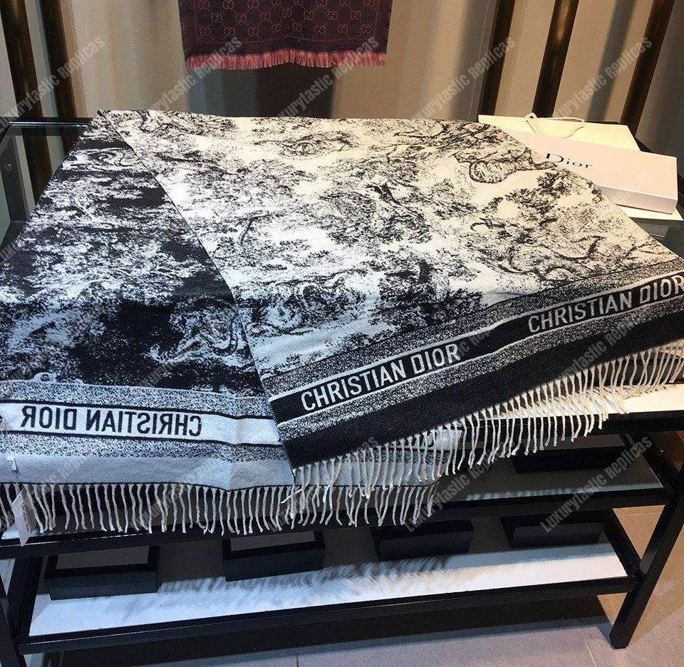 CD Toile de Jouy Stole Black Cashmere & Wool