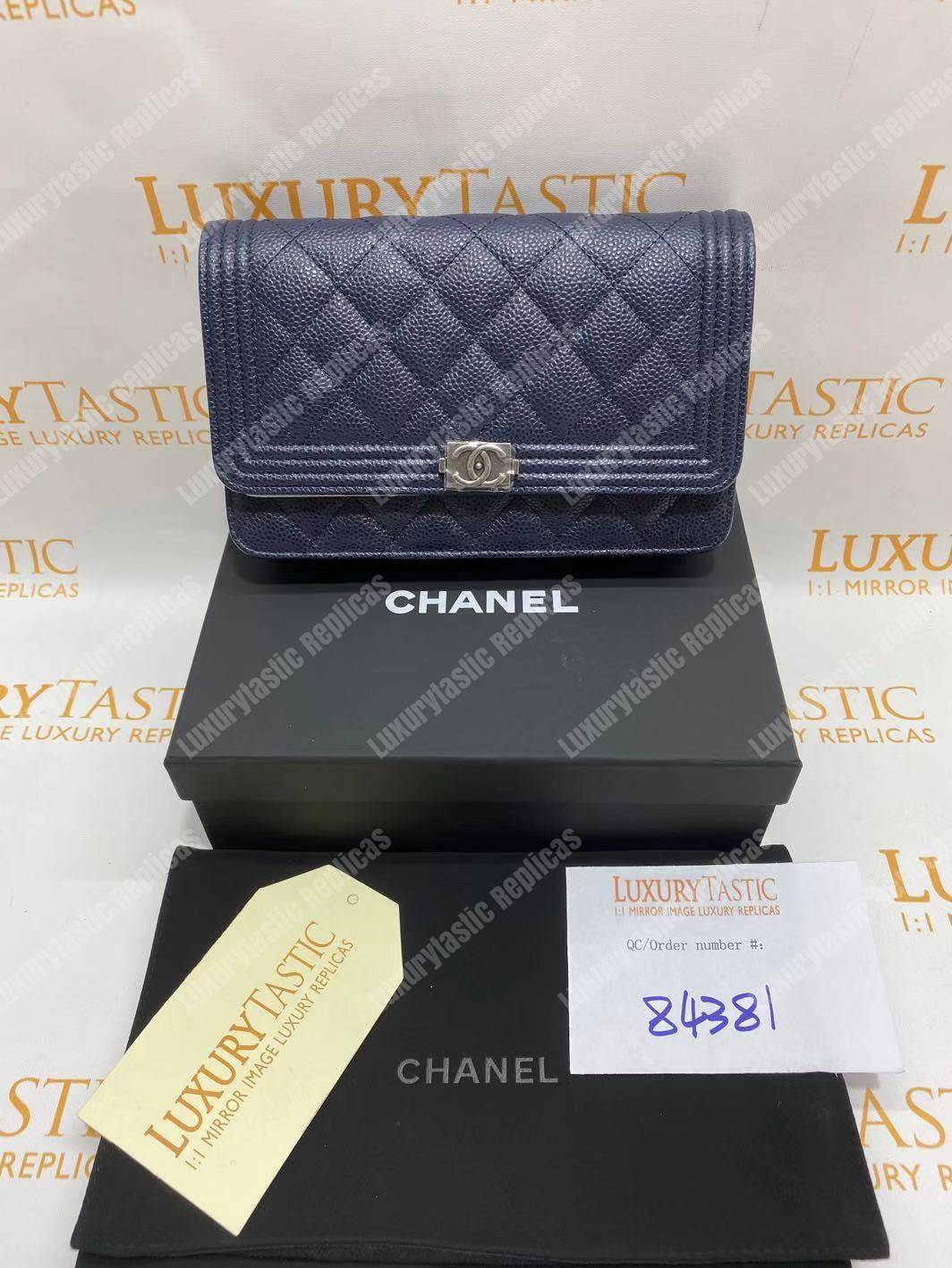 Ch*el le boy wallet on chain – woc dark blue caviar silver-toned