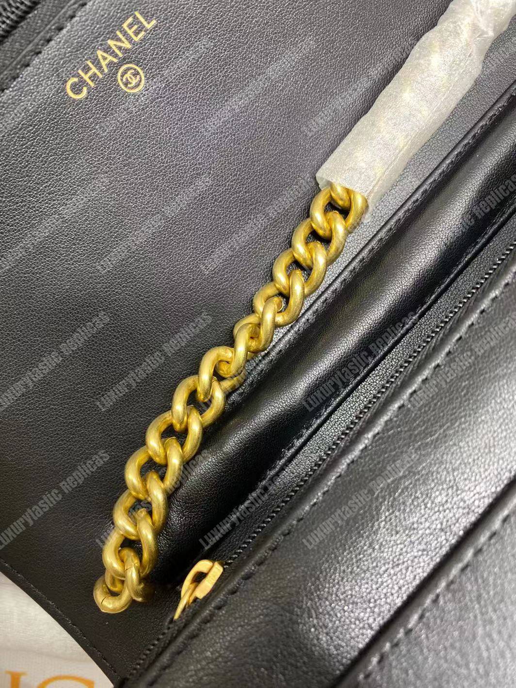Ch*el le boy wallet on chain – woc grained calfskin gold-toned black