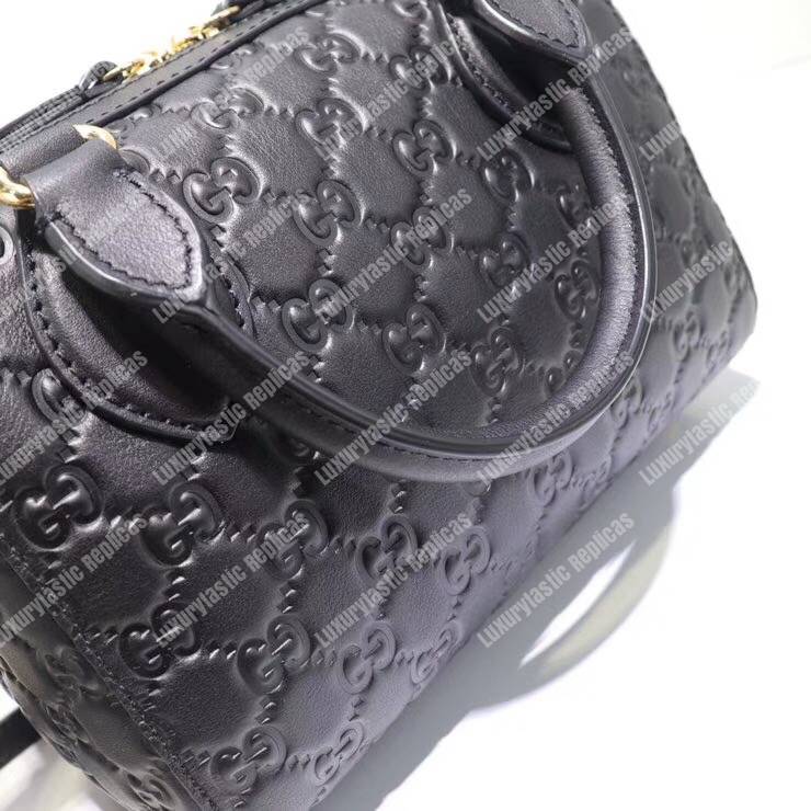 G*u*i signature small top handle bag black