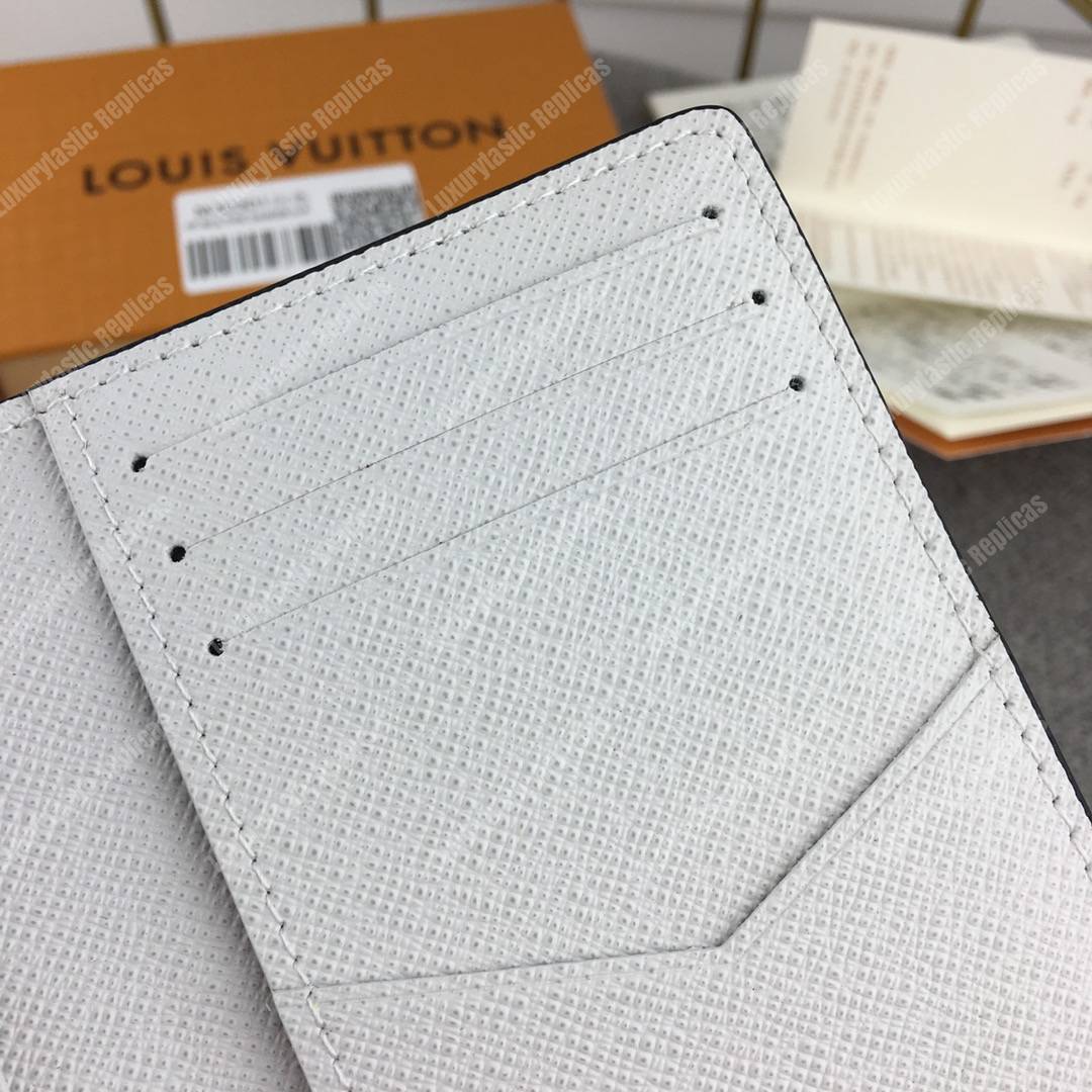 LV Pocket Organiser Taiga Monogram White