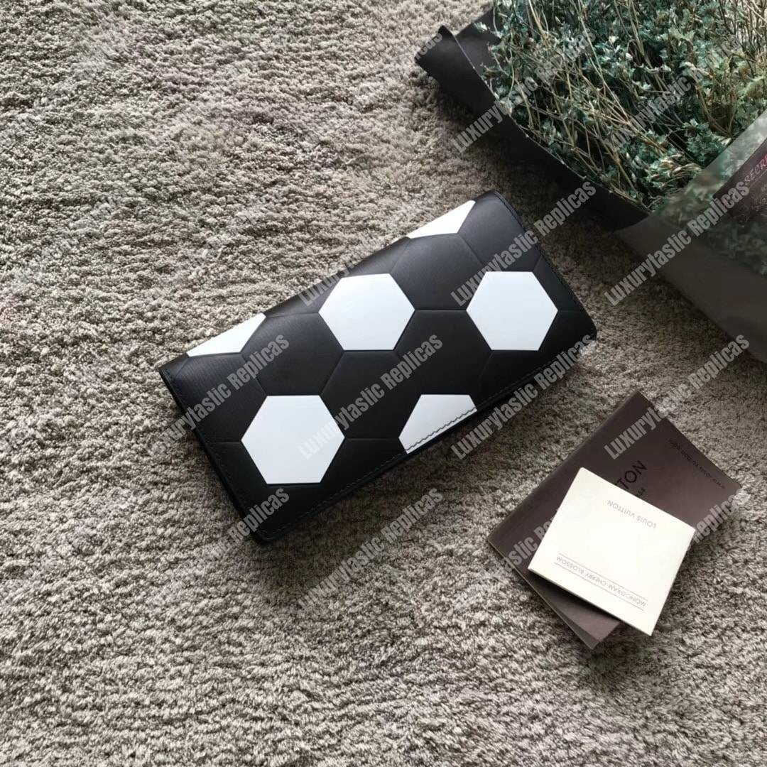 LV Brazza Wallet Epi Leather Hexagon Black