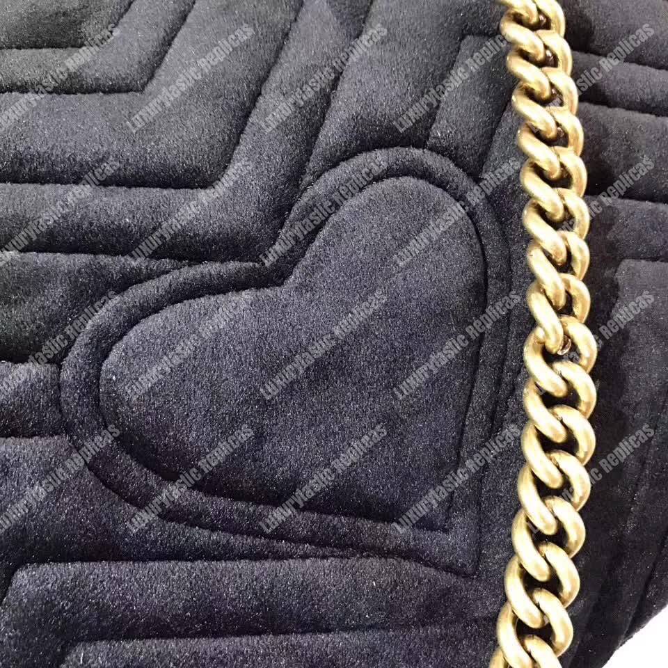 G*u*i gg marmont medium bag black velvet
