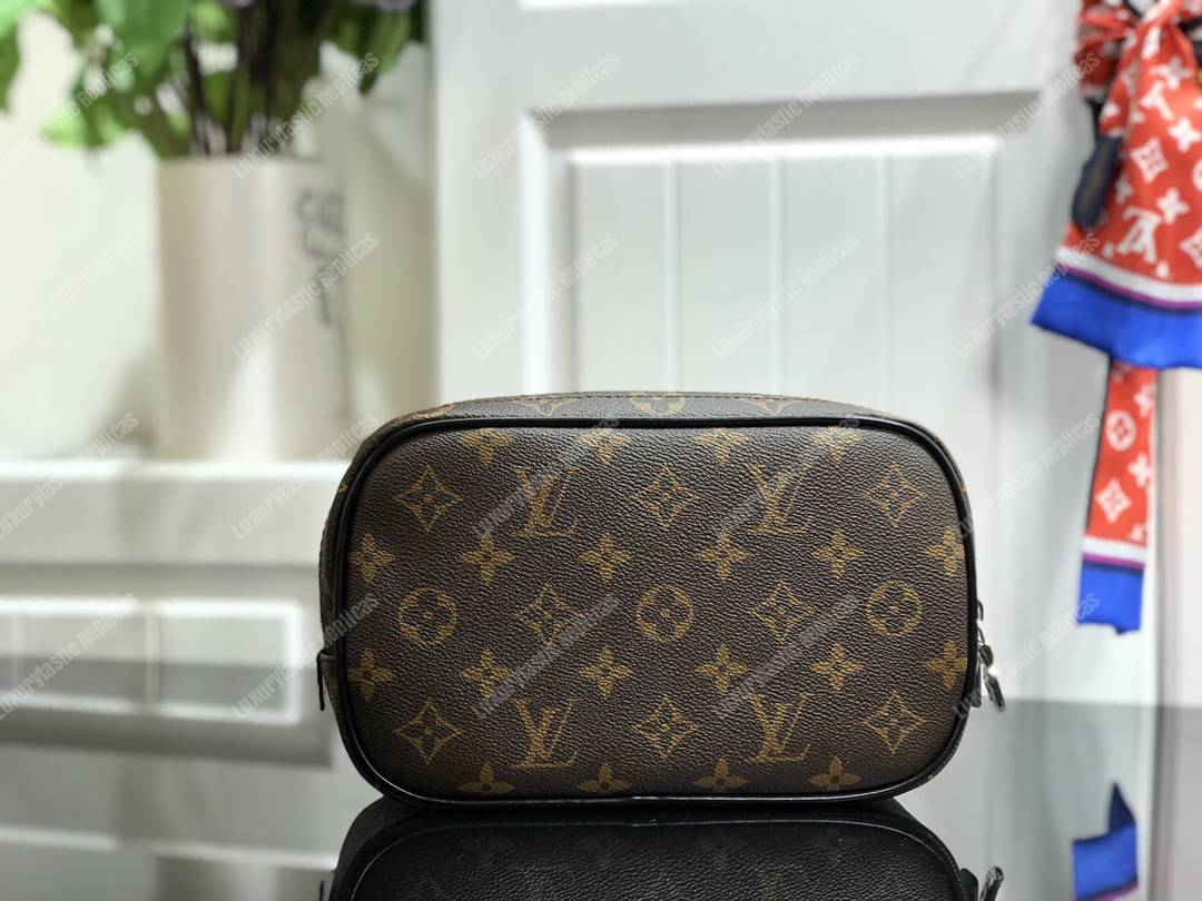 LV Toilet Pouch PM Monogram