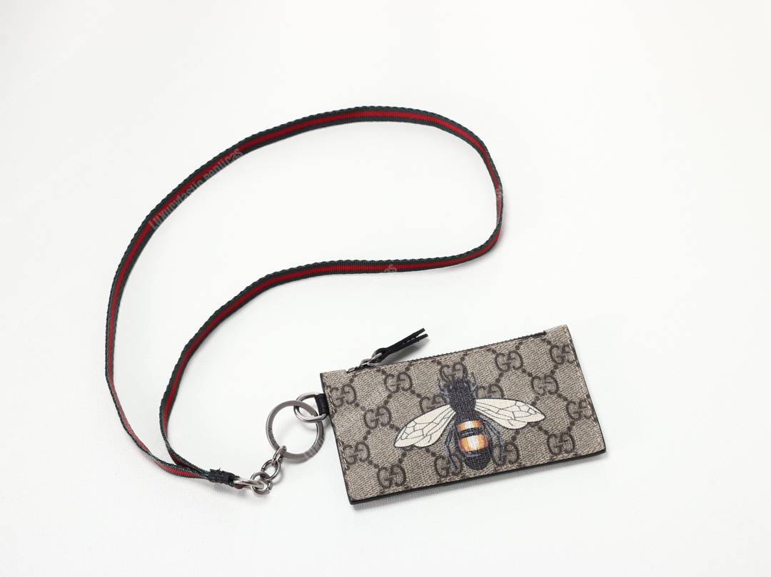 G*u*i bee print gg sup*e card case keychain strap