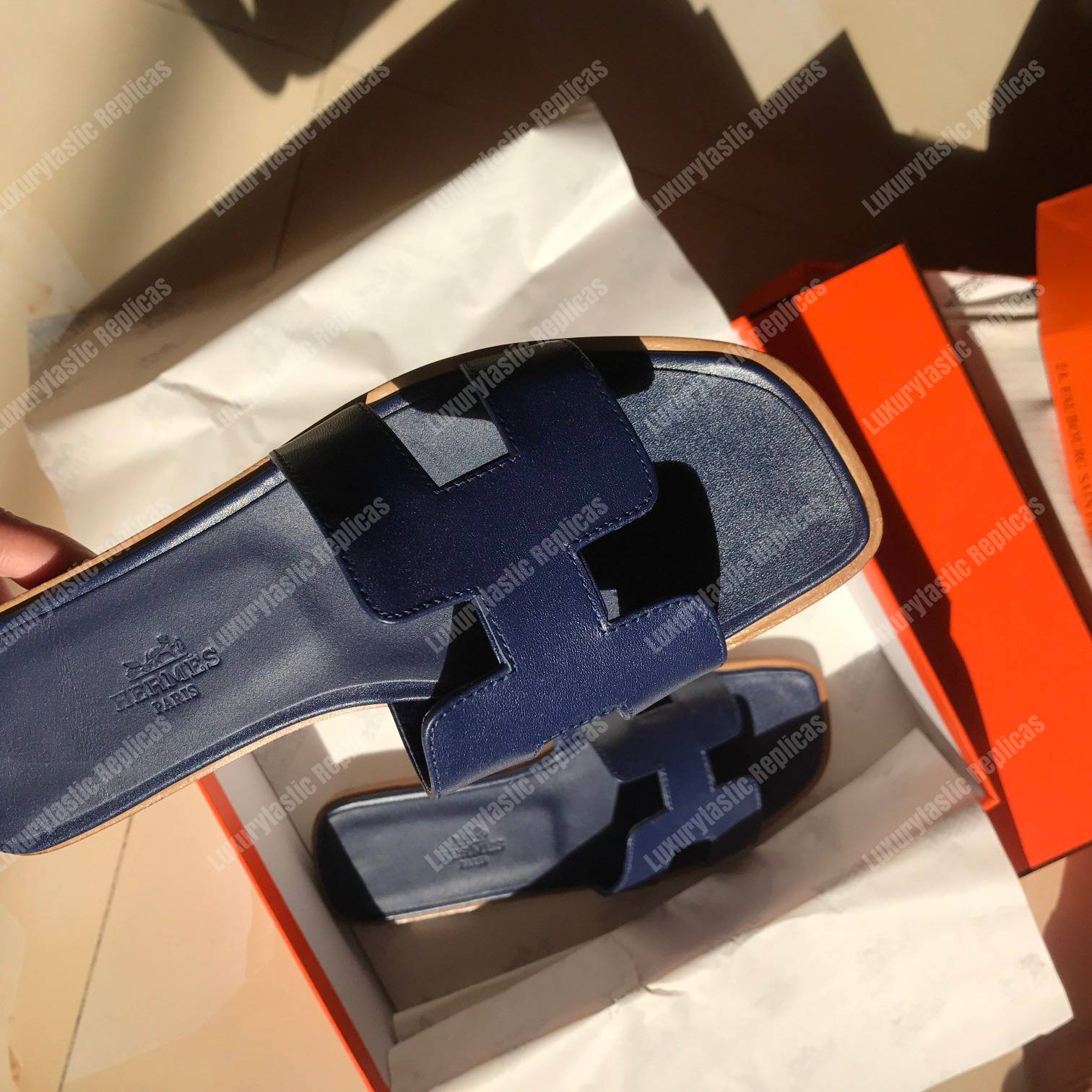 H**mes oran sandal calfskin leather marine blue