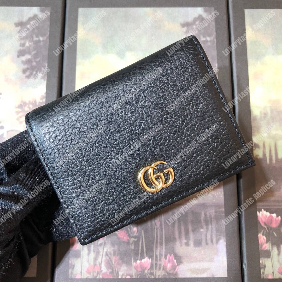 G*u*i leather card case black