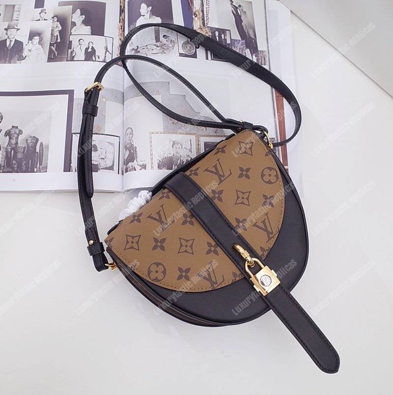LV Chantilly Lock Monogram Reverse Noir