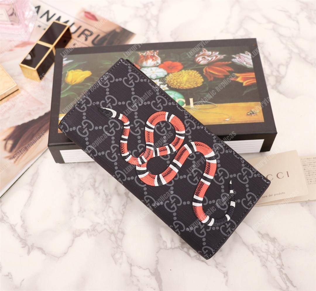 G*u*i kingsnake print gg sup*e long wallet black