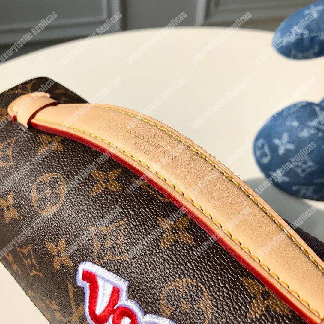LV Pochette Metis Monogram Patches