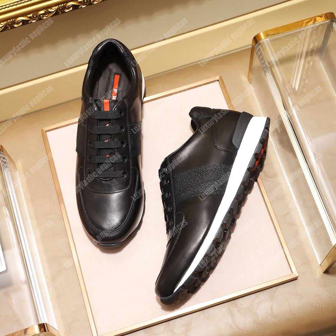 Pra*a leather sneakers black