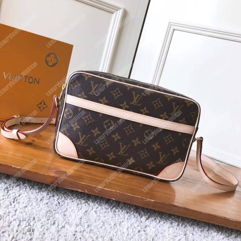 LV Trocadero 27 Messenger Bag Monogram Canvas