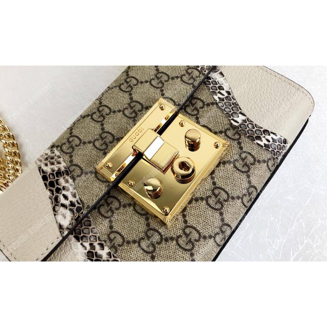 G*u*i abstract padlock shoulder bag white