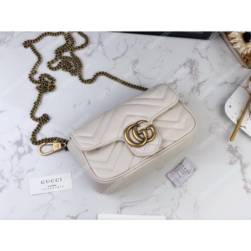 G*u*i gg marmont matelassé super mini bag white