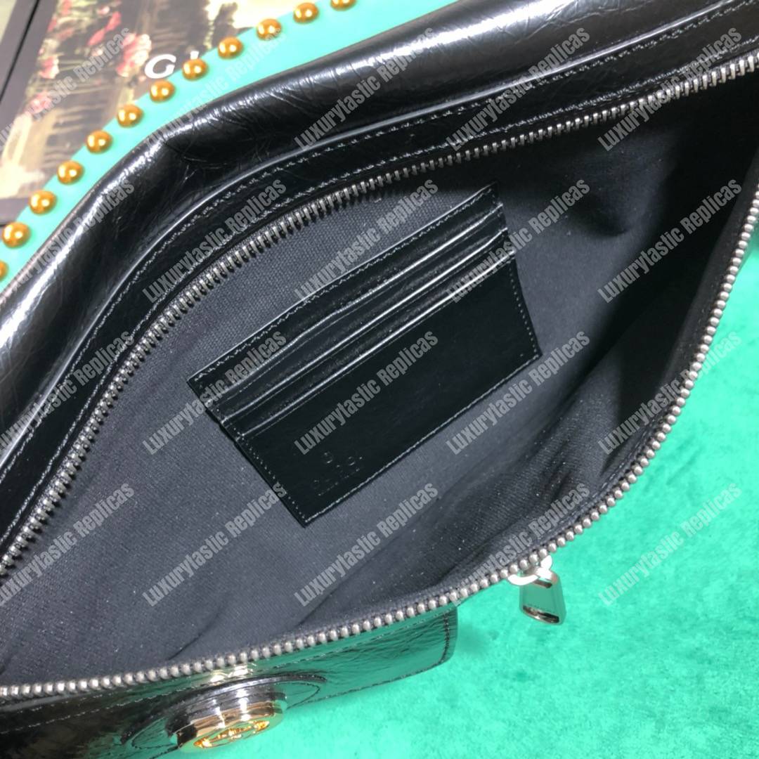 G*u*i medium soft leather messenger bag black