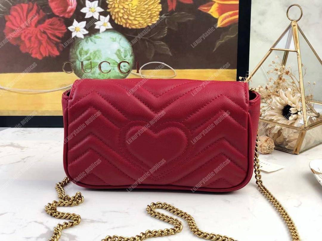 G*u*i gg marmont matelassé super mini bag red