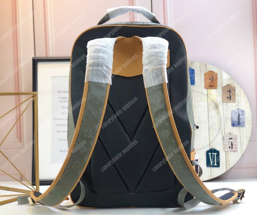 LV Backpack GM Monogram Titanium