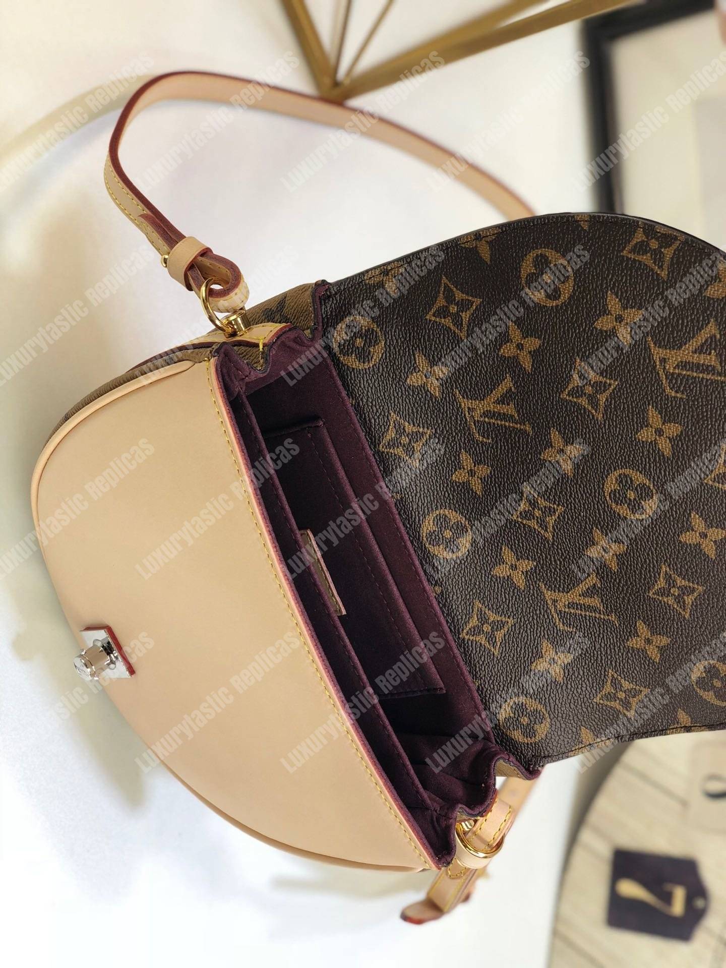 LV Chantilly Lock Monogram Creme