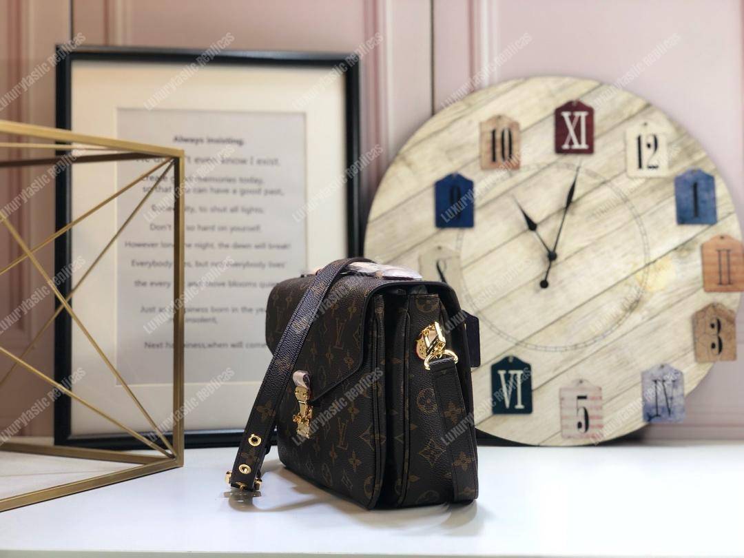 LV Pochette Metis Monogram