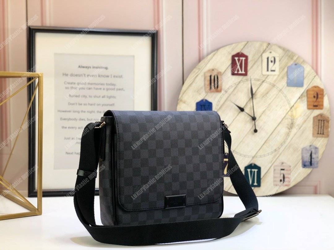 LV District PM Messenger Bag Damier Graphite Canvas