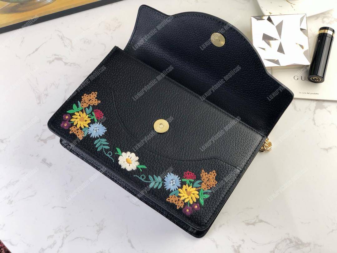 G*u*i embroidered small shoulder bag leather black