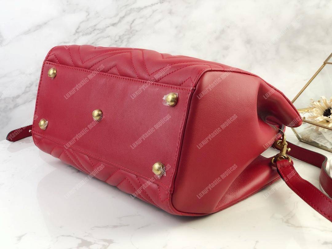 G*u*i gg marmont small matelassé top handle bag red