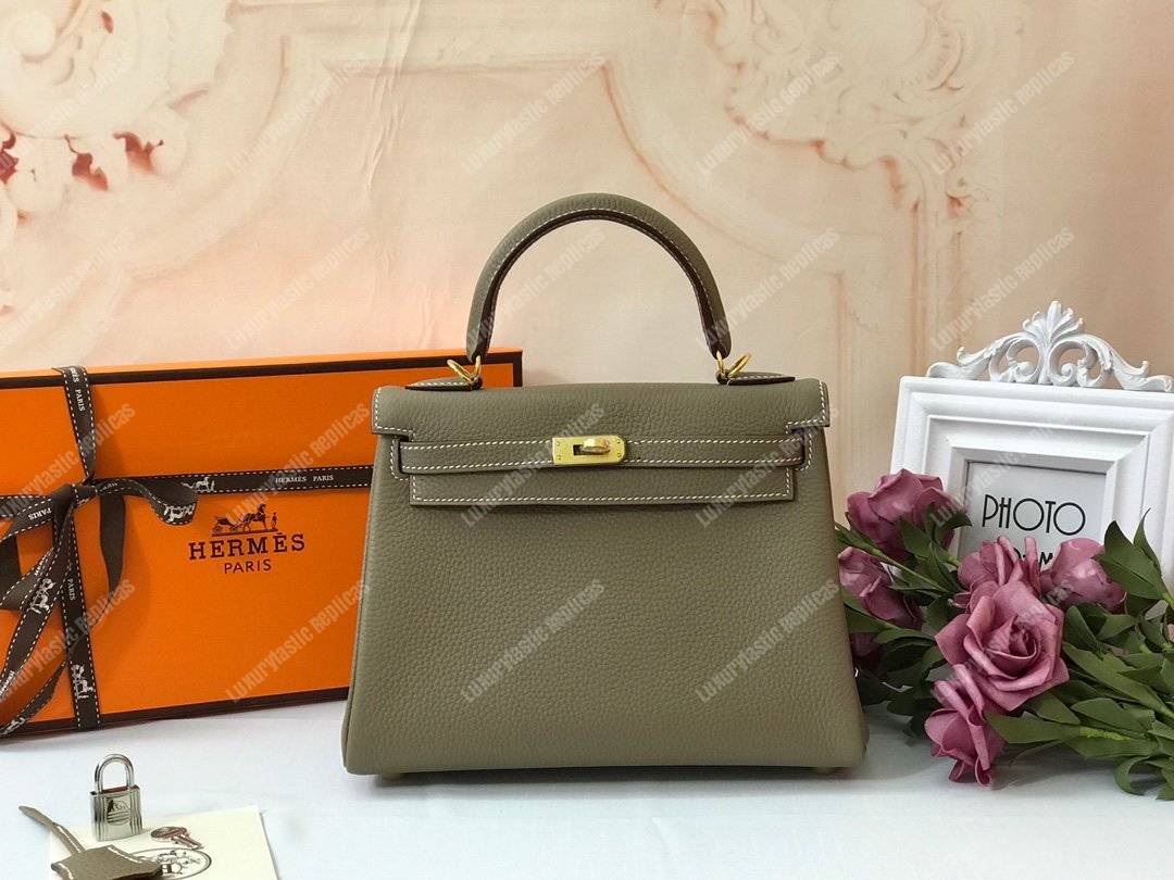 H**mes kelly 25 togo etoupe gold-toned hardware