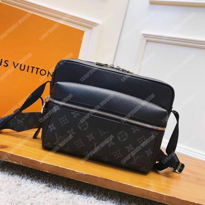 LV Outdoor Messenger K45 Taiga Monogram Noir
