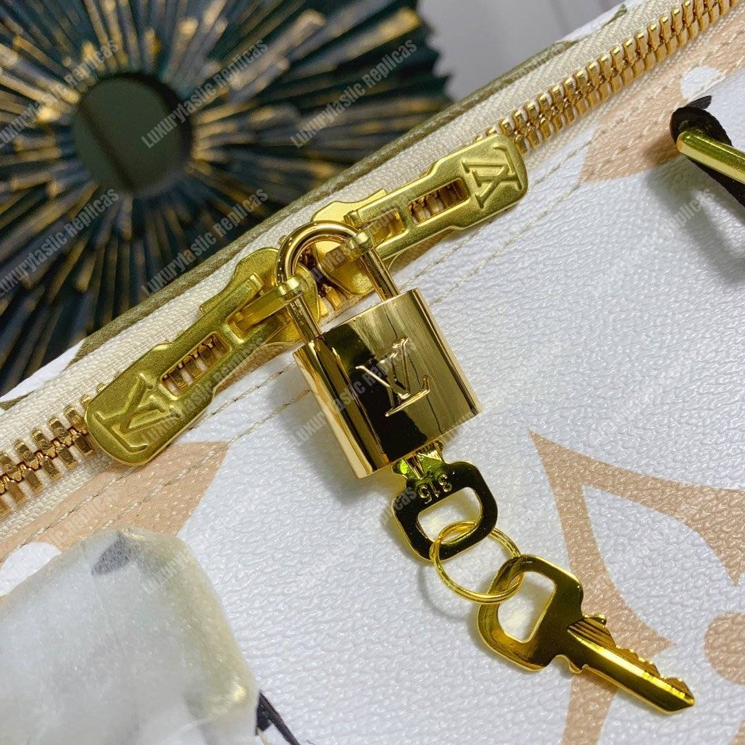 LV Keepall Bandouliere 50 Giant Monogram Green/Beige