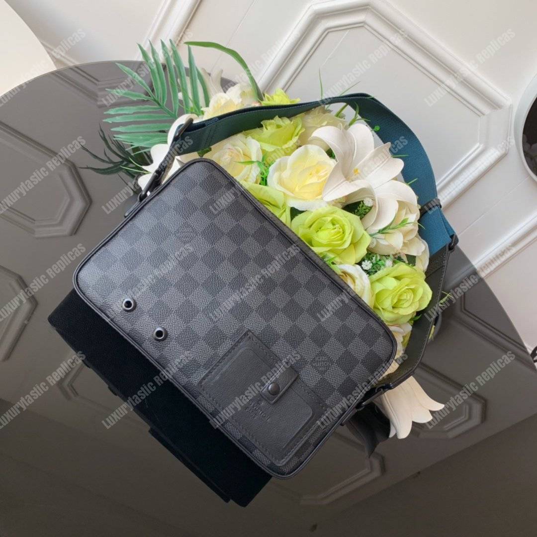 LV Alpha Messenger Damier Graphite
